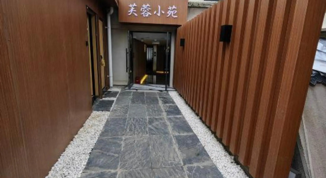 Shida Hotel, Rezerwuj Hotel Hotele w Longquanyi z parkingiem, Parking