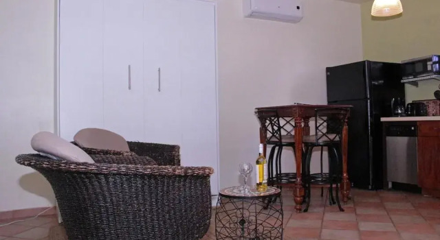 Villa Serena, Забронировать Отель Отели Сан-Хуан 3 звезды, рядом с Barbosa Park, 3*