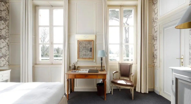Двухместный номер Deluxe Chateau La Cheneviere