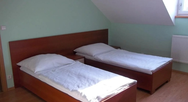 Penzion a restaurace Blatenský dvůr, Rezerwuj Hotel Pardubice Kraj pardubicki