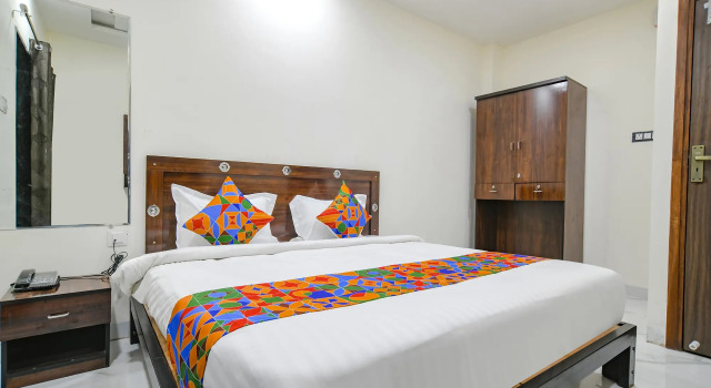 Номер Deluxe FabHotel DR Greens