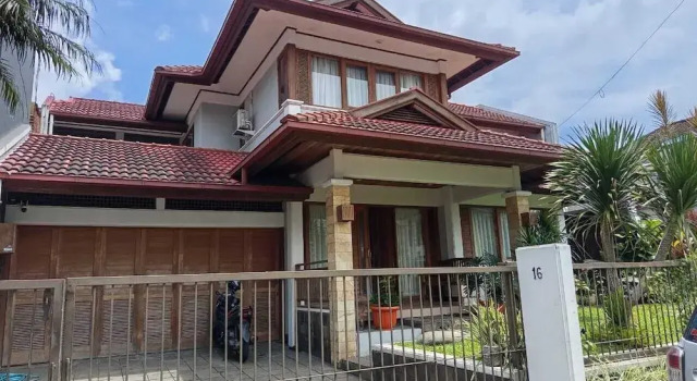 Villa Oma Elly, Boek Villa Hotels in Bandung met parkeren, in de buurt van Maranatha University, Parkeren