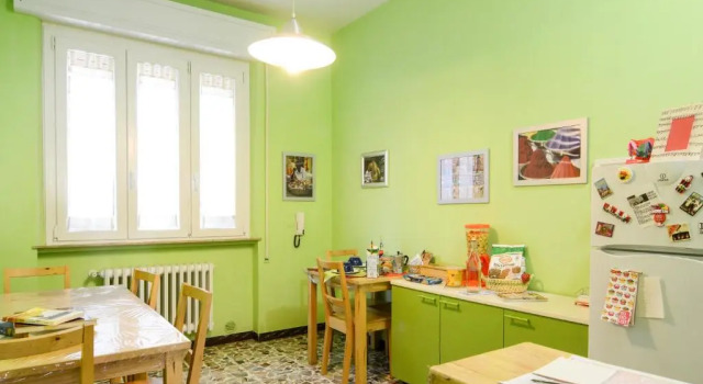 Апартаменты B&B Casa Fuori Casa - 200 mt dal casello autostradale, parcheggio gratuito, garage moto