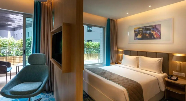 Полулюкс Holiday Inn Express & Suites Bengaluru Old Madras Road by IHG