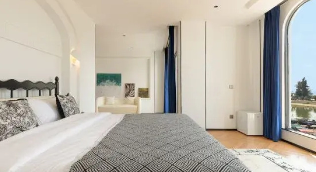 Кровать в общем номере Huidong Xunliao Bay Flower Three Seasons Sea Cloud House B&B