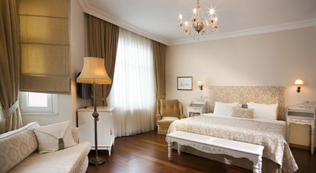 Hotel Sari Konak