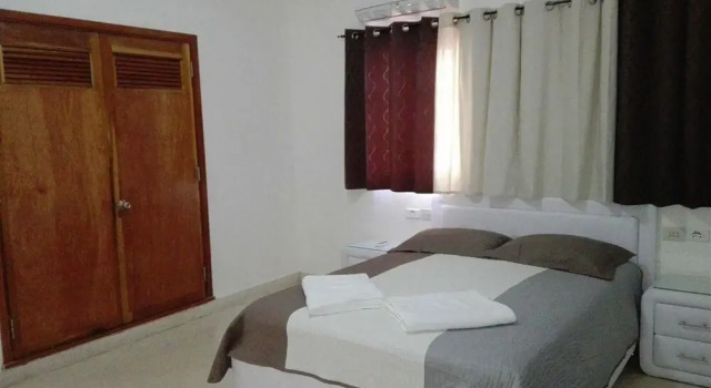 Apartamento 4to Malecon, Забронировать Апартаменты/квартира Vedado Гавана
