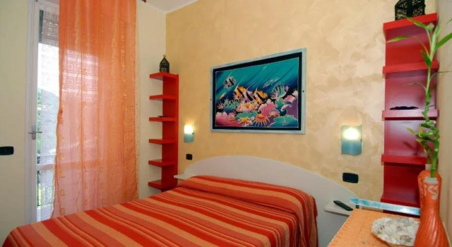 Villa Caribe, Rezervați Vilă Cabane în Cinque Terre, Casetă