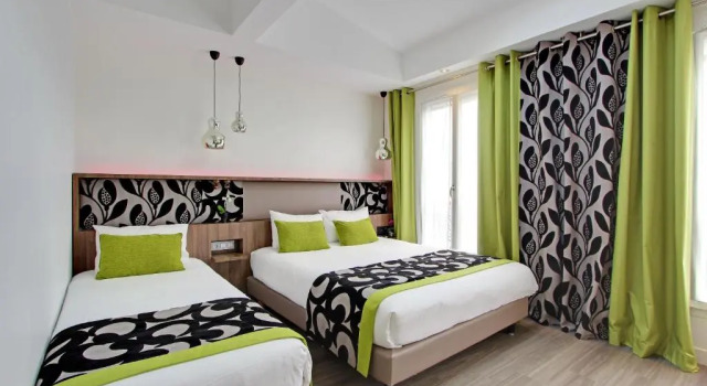 Трёхместный номер Superior Hotel Alhambra