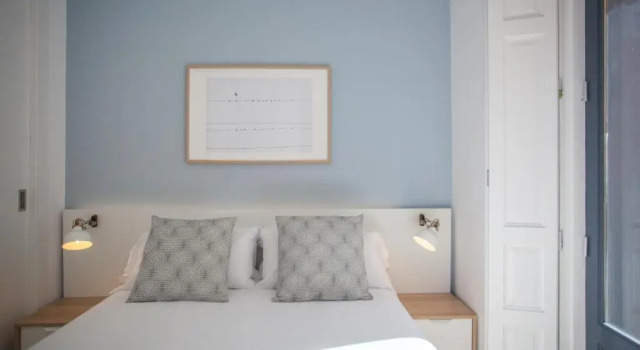 Апартаменты с 2 комнатами с балконом Apartment in Malasaña