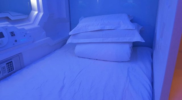 Bestow Capsule Hostel, Забронировать Хостел Хостелы Куала-Лумпура, рядом с Башни-близнецы Берджая Таймс-Сквэр, Хостел