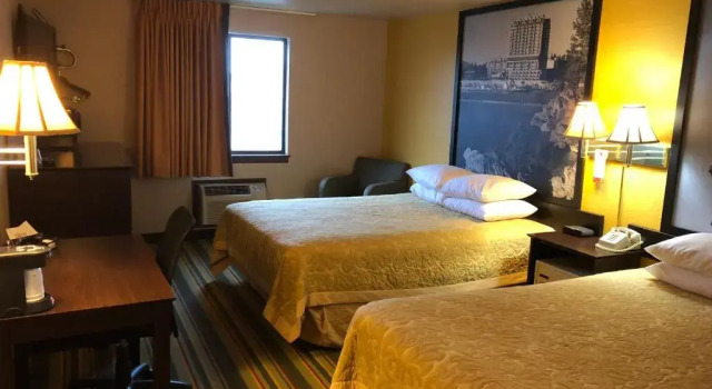 Четырёхместный номер Standard Super 8 by Wyndham Coeur dAlene