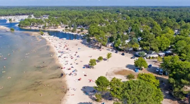 Maison de 40m² à Biscarrosse - Proche lac, pistes cyclables, plage - Accueille 4 pers. - Animaux OK - FR-1-319-484, Prenota Hotel Hotel a Aquitania con parcheggio, Parcheggio