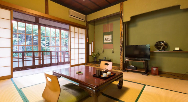 Ryokan Dangoya, Buchen Sie Hotel Hotels in Toyama mit Parkplatz, Parkplätze