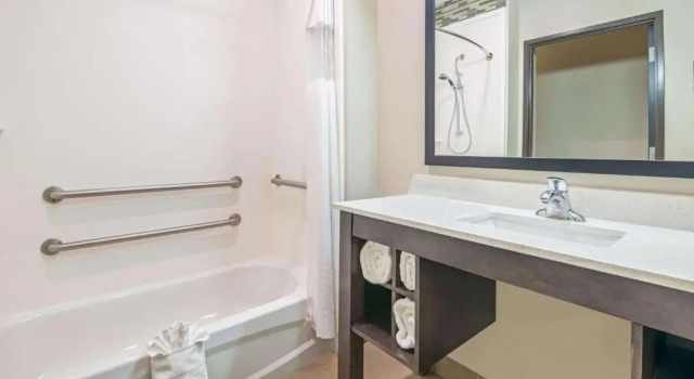 Двухместный номер Executive La Quinta by Wyndham Weatherford OK