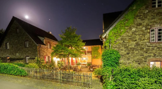 Hotel Agnesen-Hof, Varaa Hotelli Hotellit ja majoitukset kohteessa Vulkan Eifel, Hotelli