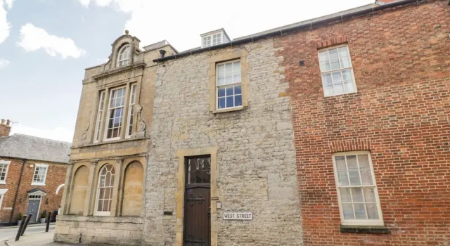 4 The Old Council House