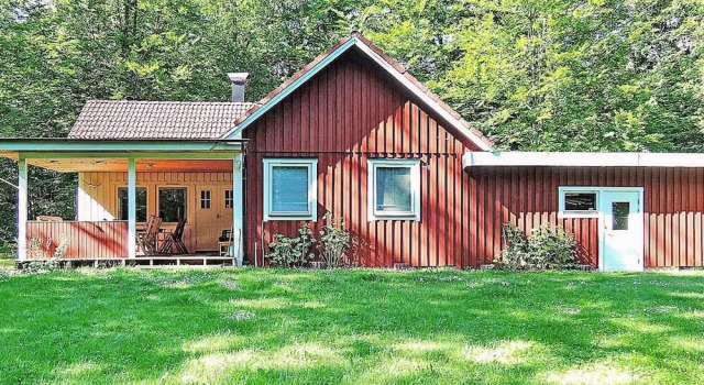 Коттедж 6 person holiday home in Hästveda