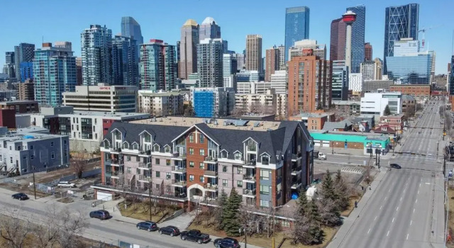 Comfy Home Office Condo w Parking Balcony Coffee, Rezervați Hotel Beltline Calgary, aproape de Reader Rock Garden