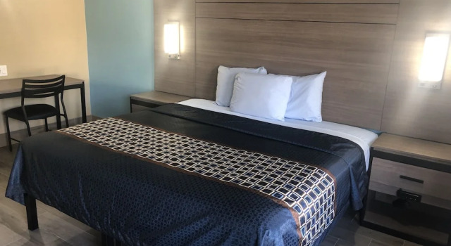Номер Standard Luxury Inn & Suites