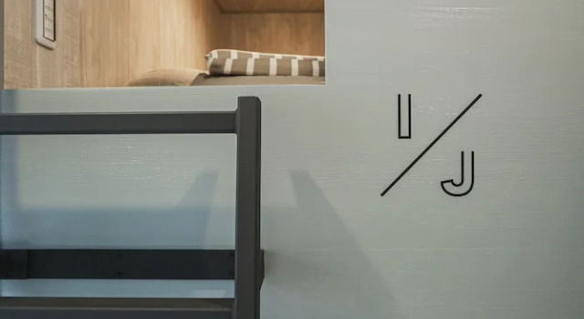 Кровать в общем номере (женский номер) Orange County Guest House - Hostel