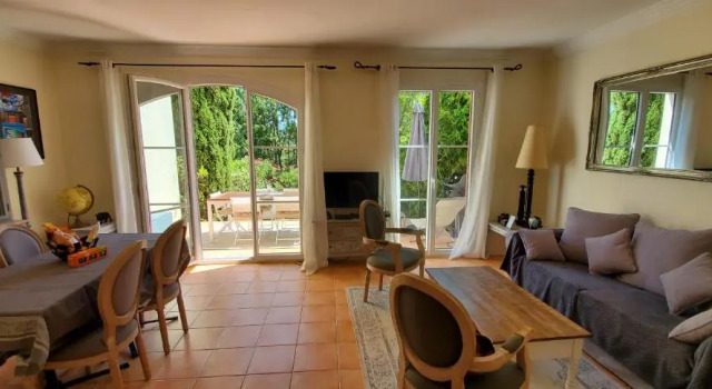 Коттедж Le Petit Mas de Grimaud