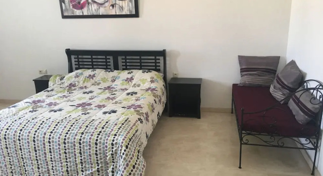 Spacious Comfortable Villa Ref T72024
