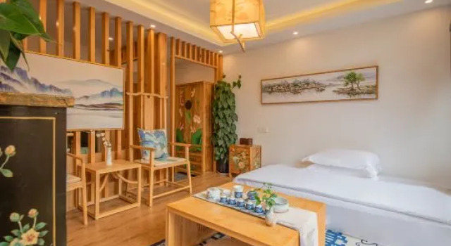 Одноместный семейный люкс Floral Hotel·Shanju Qiuyi Hotel（heshunguzhen）
