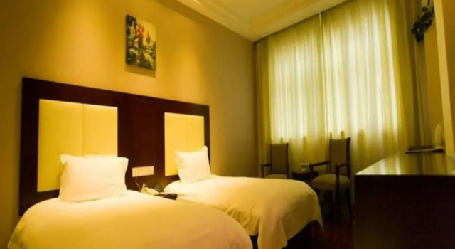 Семейный номер Standard GreenTree Inn BeiJing XiZhiHe Dimension Stone Market Express Hotel