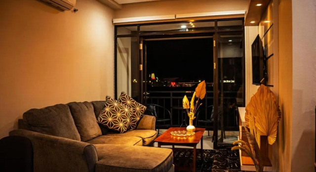 Grace Apartment Bali - A Cozy 2 Bedrooms Apartment in Sunset Road, Rezerwuj Apartament Hotele w Badung z parkingiem, Parking