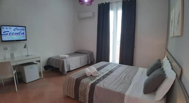 Семейный номер Standard с частичным видом на море B&B Costa Sicula
