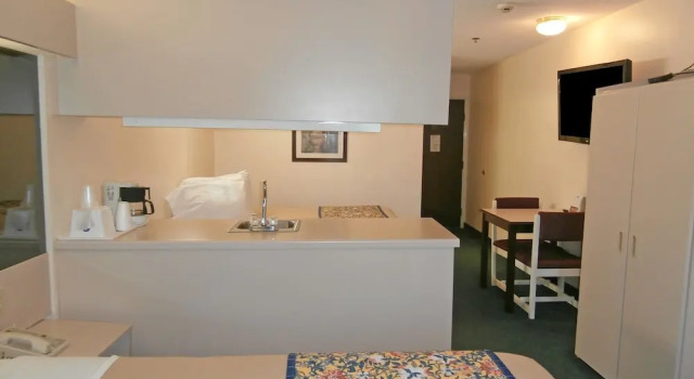 Двухместный люкс Americas Best Value Inn & Suites-McDonough