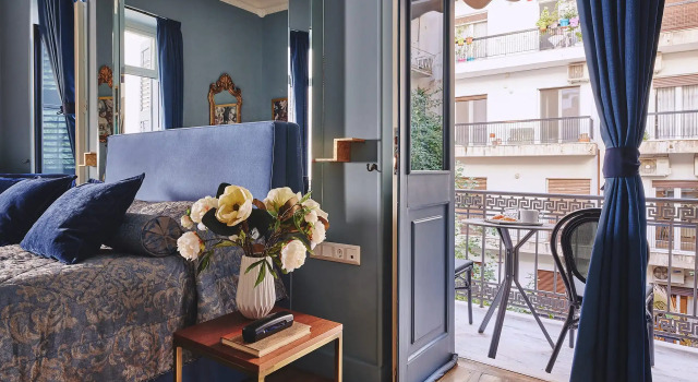 Bohemian Suites Athens, Забронировать Отель Афины Острова Саронического залива - Аттика, рядом с Национальный археологический музей