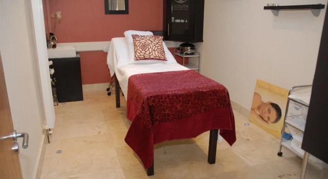 Auburn Lodge Hotel & Leisure Centre, Rezervasyon Otel Carran Munster