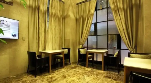 Jardin Hotel, Забронировать Отель Отели Сеула с парковкой, рядом с Католический собор Святого Михаила, Парковка