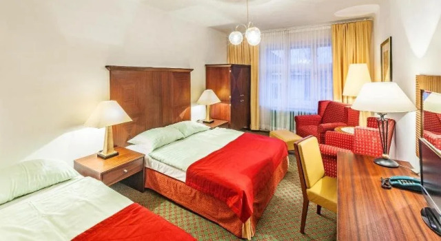 Hotel Grand, Rezerwuj Hotel Doksy Macha Lake