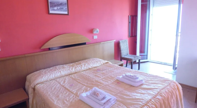 Consul Hotel, Забронировать Отель Римини - центр города Римини