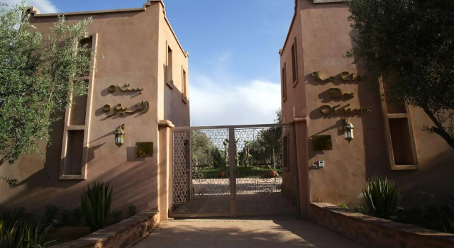 Le Clos des Oliviers by KMV