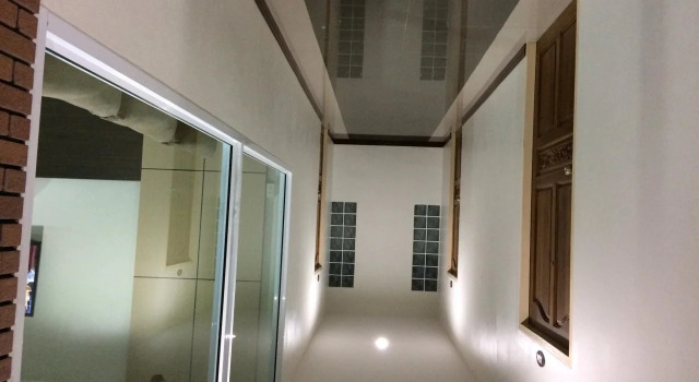 Sutee Mansion