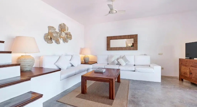 Villa Sa Codolar, Book Villa Hotels in Ibiza with a Pool, Swimming Pool