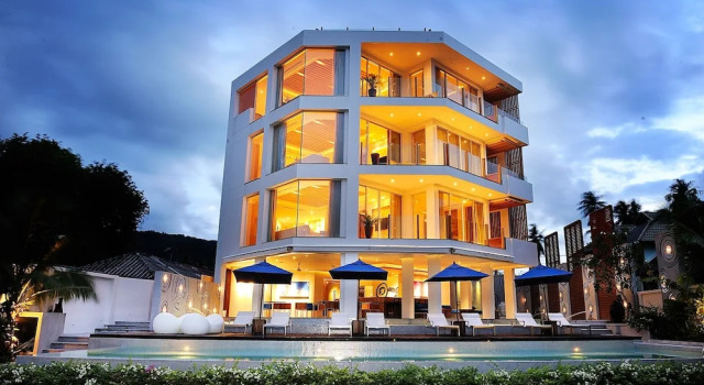 Beachfront Phuket Seaview Suites