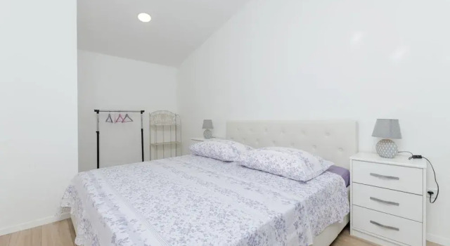 Apartments Dasa, Забронировать Апартаменты/квартира Апартаменты Примоштен, рядом с Общественный Пляж Порат, Апартаменты/квартира
