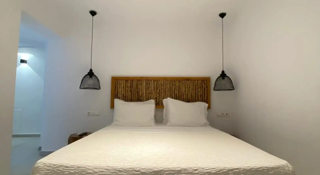 Полулюкс с балконом Casa Centro Suites Mykonos