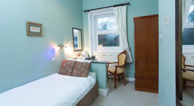 The Walnut Tree Inn, Забронировать Гостевой дом Нортгемптон Нортгемптоншир