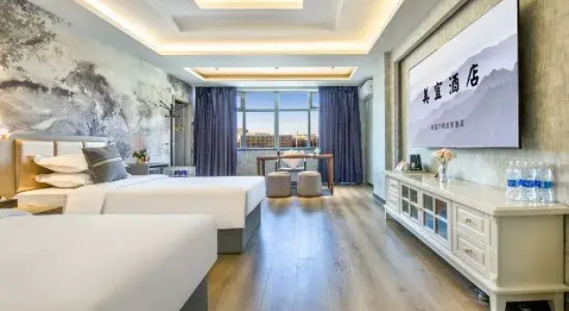 Люкс Meiyi Hotel(Urumqi Hongshan Park Xinxing Street Subway Station Store)