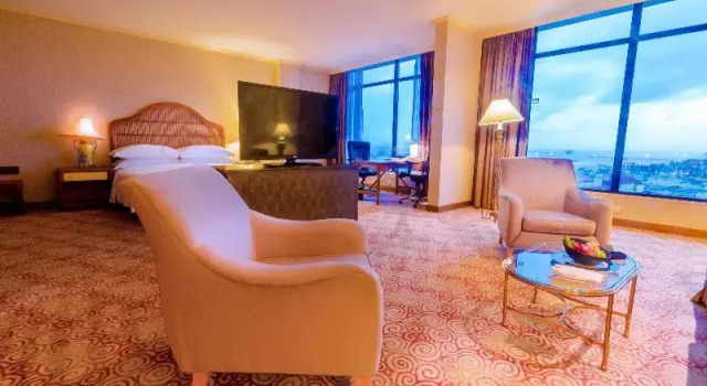 Двухместный люкс Business Hilton Colombo Hotel