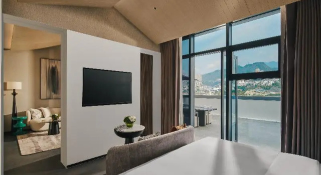 Люкс c 1 комнатой HUALUXE Hotels and Resorts Chongqing Wushan by IHG