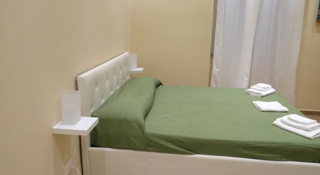 B&B Montecarlo Palace, Book Bed and Breakfast Palermo Sicilien