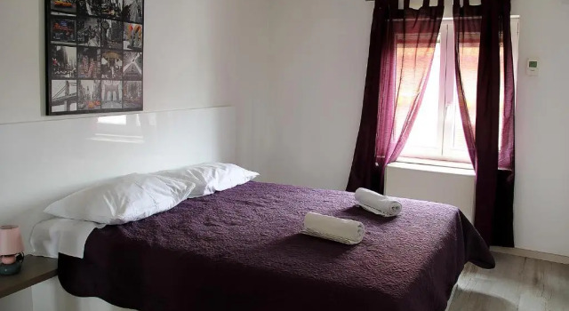 Apartments Silvija, Забронировать Апартаменты/квартира Апартаменты Примоштен, рядом с Общественный Пляж Порат, Апартаменты/квартира