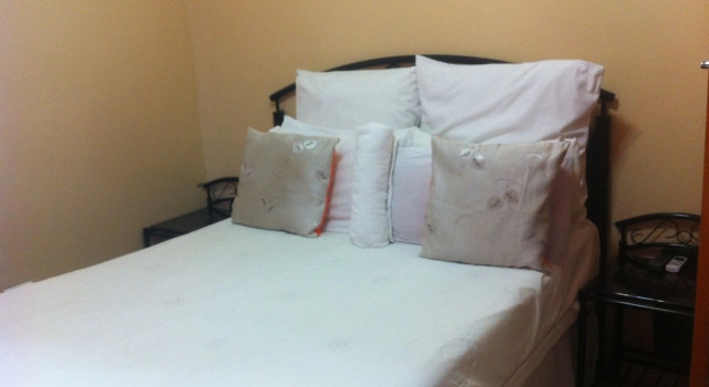 Номер Economy Calvary Guest House